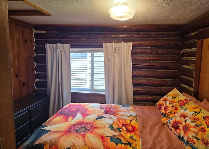 Poplars Lake Life Resort